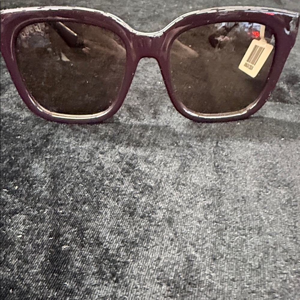 Gucci Women's Sunglasses in Purple